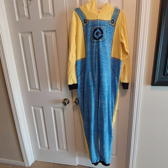 Universal Yellow and Blue Minion Onesie - Picture 2 of 6